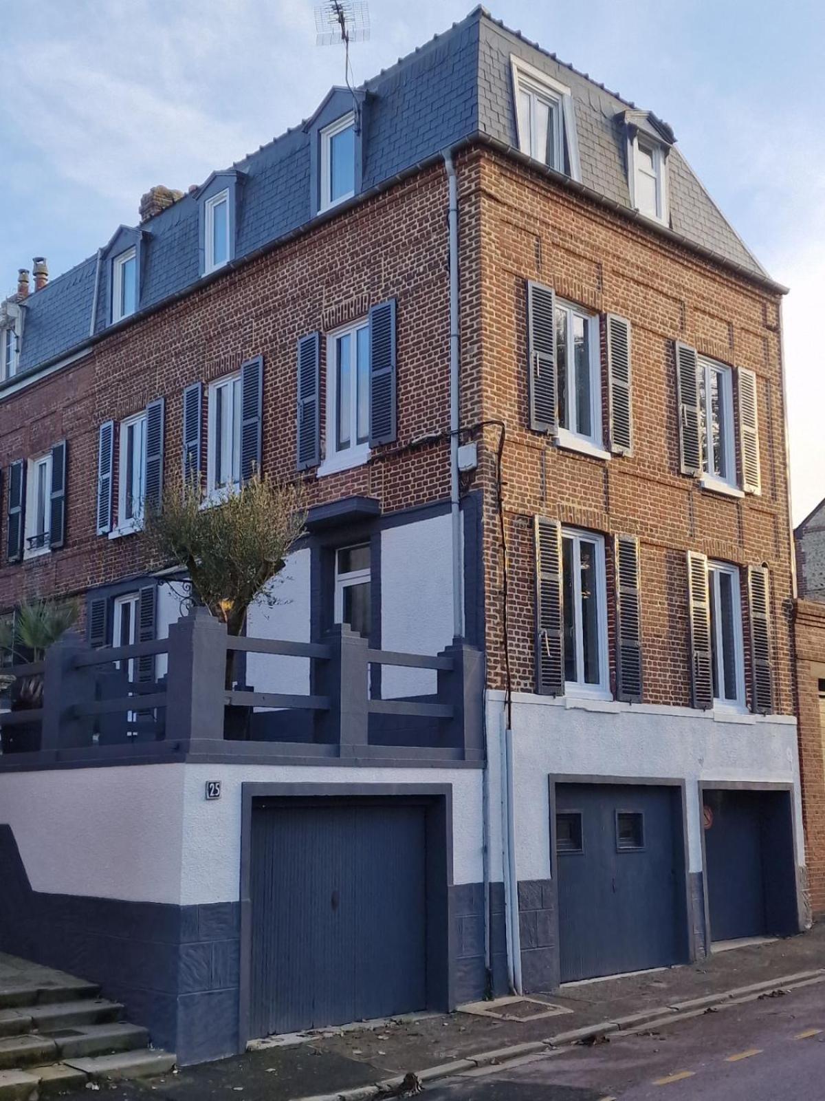 Appartement « Le Casier » Vue Mer フェカン エクステリア 写真